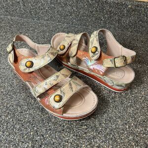 L'Artiste Spring Step Womens EU 38 US 7.5 Beige Leather Sandals Ankle Strap Flat